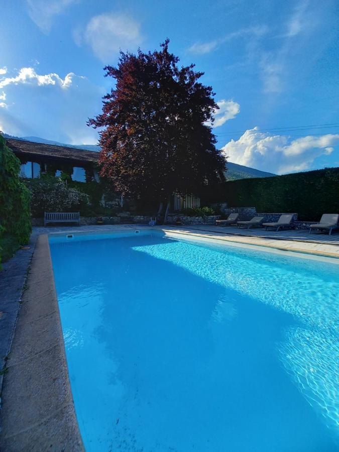 Auberge Des Chasseurs Echenevex Exterior photo
