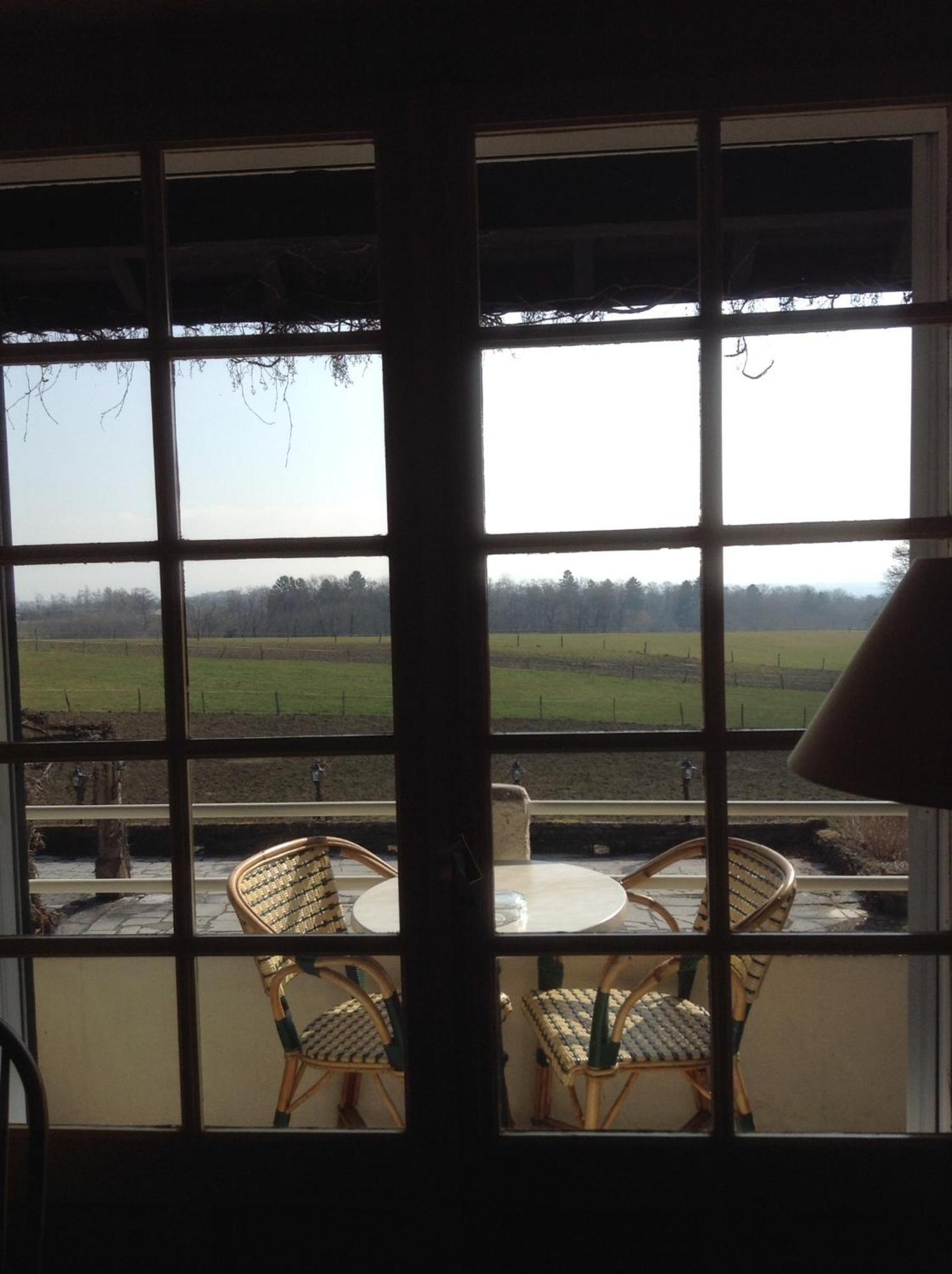 Auberge Des Chasseurs Echenevex Room photo
