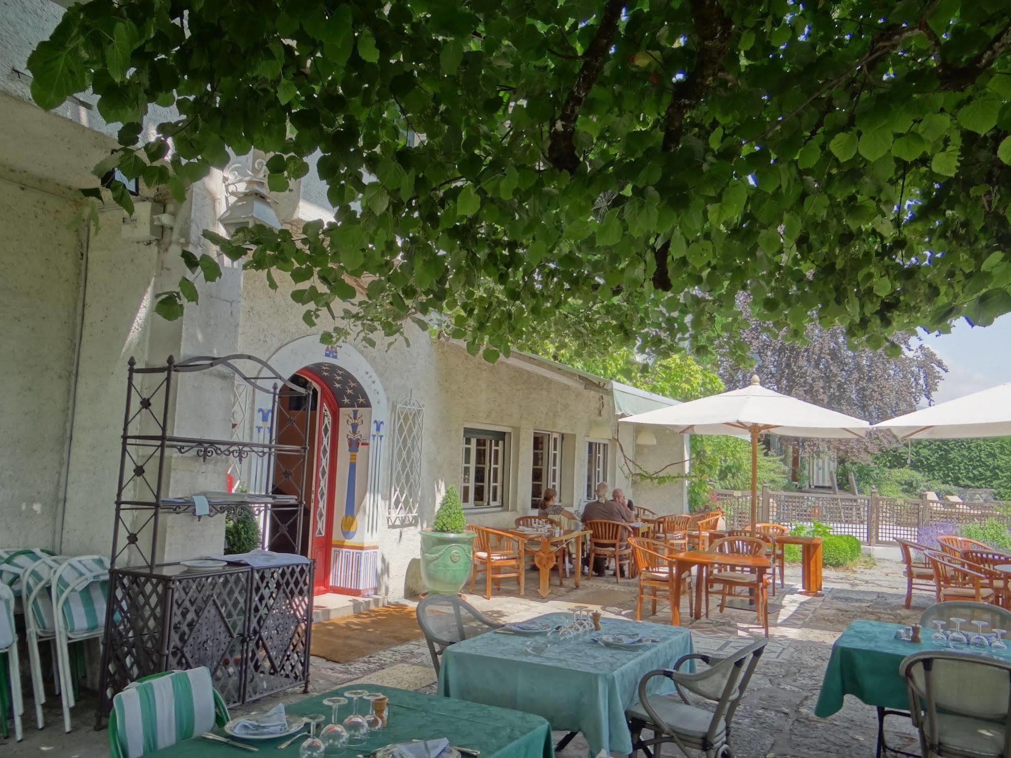 Auberge Des Chasseurs Echenevex Exterior photo